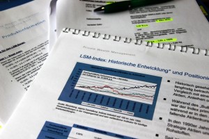 Long Short Momentum Index Swap der Deutschen Bank Die Deutsche Bank wird derzeit von Anlegern auf Schadensersat verklagt.